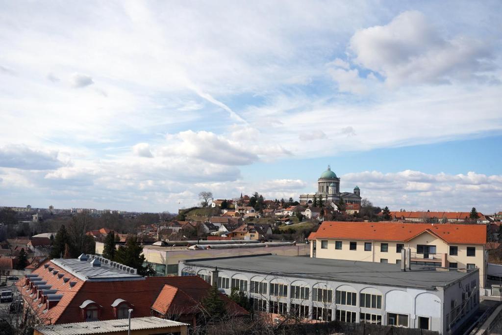 The Pearl Of Zsofia Apartman Esztergom Kültér fotó